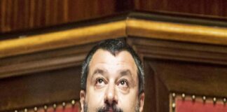 Il crollo nei sondaggi, con la Lega superata anche dal Terzo Polo di Renzi e Calenda, l’ossessione per i social e per quei maledetti algoritmi che portano il Capitano a parlare di qualsiasi cosa… e ancora: la corsa per intestarsi o, quantomeno, per annunciare, prima di tutti, le ultime decisioni del nuovo governo Meloni (con Giorgia che continua a volare nei sondaggi), oltre alle parole a fine settembre di Roberto Maroni (l’ex ministro e governatore, tra i fondatori del Carroccio, scomparso pochi giorni fa) che auspicava un nuovo segretario dopo la debacle elettorale