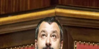 Il crollo nei sondaggi, con la Lega superata anche dal Terzo Polo di Renzi e Calenda, l’ossessione per i social e per quei maledetti algoritmi che portano il Capitano a parlare di qualsiasi cosa… e ancora: la corsa per intestarsi o, quantomeno, per annunciare, prima di tutti, le ultime decisioni del nuovo governo Meloni (con Giorgia che continua a volare nei sondaggi), oltre alle parole a fine settembre di Roberto Maroni (l’ex ministro e governatore, tra i fondatori del Carroccio, scomparso pochi giorni fa) che auspicava un nuovo segretario dopo la debacle elettorale