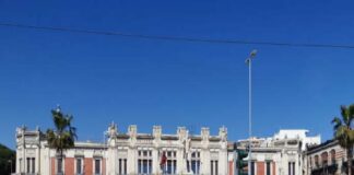 Come noto, sulla scorta del Protocollo d’Intesa sottoscritto in data 25 agosto 2022 tra questa Prefettura, l’Università degli Studi di Messina ed il Comune capoluogo, cui ha successivamente aderito anche la sezione di Messina dell’Associazione Italiana Giovani Avvocati – AIGA –, lo scorso mese di settembre si è tenuto presso il predetto Ateneo un corso di formazione in materia elettorale, con l’obiettivo di fornire ai discenti le necessarie conoscenze, anche tecniche, per promuovere una fattiva partecipazione degli stessi per un eventuale assunzione dell’incarico di presidenti di sezione