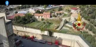 Il Corpo nazionale dei Vigili del fuoco sarà impegnato dal 4 al 6 novembre 2022 nell’esercitazione “Sisma dello Stretto 2022” con l’obiettivo di testare la risposta operativa del servizio Nazionale di Protezione Civile in caso di un evento sismico, in un’area ad alta pericolosità