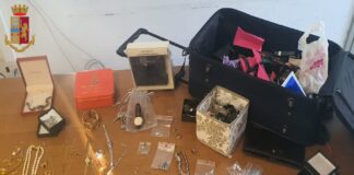 L’attività di controllo del territorio, attuata dalla Questura di Roma in maniera sistematica su tutto il territorio della provincia, ha portato a fermare –con le modalità di seguito descritte- 9 persone gravemente indiziate di furto aggravato