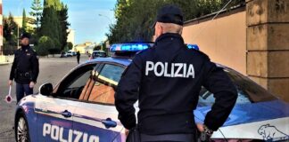 I poliziotti della sezione volanti, nel corso dei servizi di controllo del territorio, hanno denunciato alla locale Procura della Repubblica di Caltanissetta… un ventottenne per porto di armi od oggetti atti ad offendere