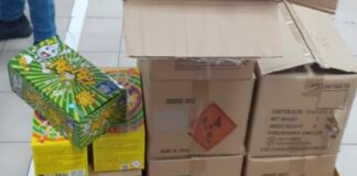 Nell’ambito dei servizi di controllo predisposti dalla Questura in occasione delle imminenti feste natalizie, finalizzati al contrasto della vendita di artifizi pirotecnici, personale della Squadra Amministrativa della Divisione PASI ha sequestrato circa 70 chilogrammi di botti illegali, e denunciato una donna straniera di origine cinese di 47 anni