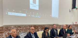 Il fascino della legge, della difesa, del processo, il ruolo di avvocati e magistrati e di chi lavora in ambito giudiziario, l’importanza della legalità e dell’educazione civica: gli studenti di Maurolico, La Farina e Iaci hanno partecipato con vivo interesse all’evento promosso dall’Ordine degli avvocati di Messina nel dipartimento di Giurisprudenza dell’Università