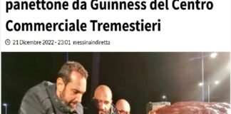 Al sindaco di Messina Federico Basile è toccato “il primo taglio” del panettone più grande della Sicilia che è stato tagliato ed offerto al pubblico stasera (21 dicembre) al Centro Commerciale Tremestieri nel corso di una grande festa