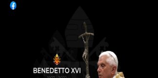“Oggi, sabato 31 dicembre, alle ore 9.34, nel Monastero Mater Ecclesiae in Vaticano, il Signore ha chiamato a Sé il Santo Padre Emerito Benedetto XVI”