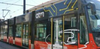 “E’ accaduto ancora, questa volta nel giorno di Natale, una vettura del Tram, nell’occasione la 04T, in zona fermata Ringo, direzione nord-sud, è andata in avaria per il solito blocco dei carrelli freni e della trazione, disservizio che espone a rischio la sicurezza di utenza e lavoratori”