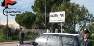 I carabinieri della stazione di Custonaci hanno denunciato due giovani di 18 anni di Paceco con le accuse di ricettazione e porto di armi od oggetti atti ad offendere: entrambi hanno precedenti di polizia… l’operazione è scattata nell’ambito di un servizio serale di controllo del territorio per la prevenzione e repressione di reati predatori