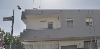 Un 25enne di Pomarico, lo scorso 04 gennaio 2023 è stato arrestato dai carabinieri di Matera per i reati di ‘Inosservanza del Divieto di Avvicinamento’ alla sua ex fidanzata comminatogli dai responsabili dell’Autorità Giudiziaria e ‘Atti Persecutori’ compiuti in danno della vittima