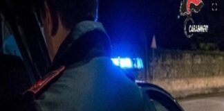 Spedizione punitiva in piena notte: un 41enne è stato pestato a sangue nel sonno… i carabinieri della compagnia di Montebelluna hanno arrestato nella tarda serata di ieri, in flagranza di reato, a Cornuda, due soggetti italiani dimoranti nel Trevigiano, un 53enne ed un 36enne, per lesioni gravi e danneggiamento