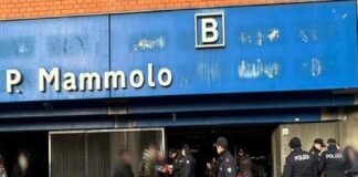 A Roma…, nella mattinata di ieri si è svolto a San Basilio un servizio ad Alto Impatto che ha visto impegnati gli agenti del IV Distretto San Basilio, una unità moto montata dell’Ufficio Prevenzione Generale e Soccorso Pubblico, quattro unità del Reparto Prevenzione Crimine e una unità del Reparto Cinofili