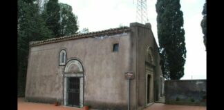 E’ stata rubata da soggetti ignoti, l’antica campana della Chiesa dell’Annunziata, situata nelle immediate vicinanze del Cimitero di Castelmola, il piccolo Borgo che sorge poco piu’ sopra rispetto alla Citta’ di Taormina