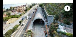 A seguito delle recenti interlocuzioni tra Autostrade Siciliane, Protezione Civile Regionale e l’Ufficio Regionale per il Dissesto Idrogeologico, è emerso che dalla prossima settimana sarà possibile riavviare i lavori per il ripristino del tratto dell’autostrada Messina-Catania sommerso, nella notte tra il 4 e il 5 ottobre del 2015, da circa 50mila metri cubi di terra, roccia e arbusti crollati da un collina che risiede nel comune di Letojanni