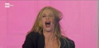 È iniziato come previsto oggi, martedì 31 gennaio 2023 dopo le 21.30 il nuovo appuntamento con Boomerissima, il programma condotto da Alessia Marcuzzi, in prima serata su Rai 2