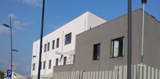 Continuano i controlli dei carabinieri a piazza Garibaldi e nelle zone limitrofe da parte dei Carabinieri della compagnia Stella su disposizione del comando provinciale di Napoli: durante le operazioni, svolte con il contributo dei militari del reggimento Campania e con quelli dei reparti speciali, e’ stata arrestata una 34enne nigeriana gia’ nota alle forze dell’ordine