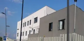 Continuano i controlli dei carabinieri a piazza Garibaldi e nelle zone limitrofe da parte dei Carabinieri della compagnia Stella su disposizione del comando provinciale di Napoli: durante le operazioni, svolte con il contributo dei militari del reggimento Campania e con quelli dei reparti speciali, e’ stata arrestata una 34enne nigeriana gia’ nota alle forze dell’ordine