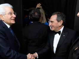 Una “prima” da 10 milioni 757 mila spettatori con uno share del 62.4 per cento: “Un dato straordinario, che non si vedeva da oltre 25 anni e tra i più alti dell’intera storia del Festival di Sanremo”