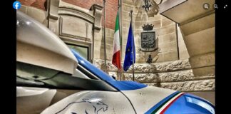 In stato di arresto per il reato di resistenza a pubblico ufficiale un diciannovenne messinese: l’arresto, operato dalle Volanti di Messina unitamente a personale della Polizia Municipale, è scattato l’altro pomeriggio al termine di una folle corsa in auto dell’uomo, a cui era stato intimato l’alt ad un posto di controllo della Polizia Municipale lungo il viale Giuseppe Motta