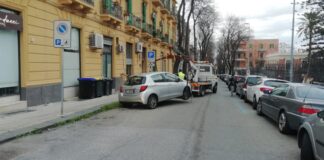 E’ accaduto oggi 14 marzo 2023 a Messina…, lascia l’auto in sosta nel parcheggio per disabili con un bigliettino: “Non avendo trovato parcheggio ho dovuto sostare qui, avendo regolare pass residenziale”