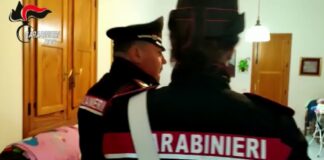 Resta in carcere la sorella di Matteo Messina Denaro, Rosalia, arrestata nelle scorse settimane per associazione mafiosa: lo ha deciso il tribunale del Riesame di Palermo che ha respinto l’istanza di scarcerazione presentata dai legali della donna e l’ha condannata al pagamento delle spese