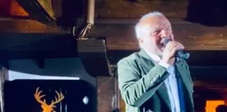 Il noto attore siciliano Jerry Calà è stato colpito nella notte tra venerdì e ieri 18 marzo 2023 da un malore ed è stato sottoposto ad un tempestivo intervento per uno stent coronario in una clinica a Napoli, città dove l’artista si trova in questi giorni per girare il suo nuovo film