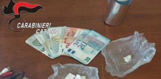 I carabinieri del nucleo operativo della compagnia di Catania Fontanarossa hanno operato insieme ai colleghi del nucleo radiomobile del comando provinciale…, durante una operazione antidroga in viale Nitta
