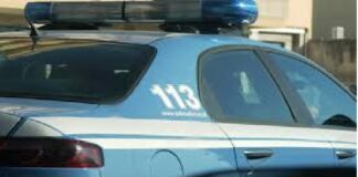 Nella giornata di ieri, agenti dell’Ufficio Immigrazione hanno notificato 52 provvedimenti di respingimento, emessi dal Questore della provincia di Siracusa, nei confronti di altrettanti cittadini extracomunitari di origine egiziana, sbarcati ad Augusta nella notte tra il 23 ed il 24 marzo