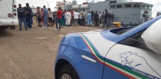 Un extracomunitario di origine egiziana di 34 anni, sbarcato presso il porto di Crotone lo scorso 11 marzo, unitamente ad altri 486 migranti, è stato arrestato dalla Squadra Mobile, per reingresso irregolare nel territorio nazionale