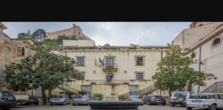 Si svolgerà il prossimo venerdì 31 Marzo alle 10 nella chiesa di Santa Maria Alemanna una conferenza di presentazione del progetto ‘Rigenerazione culturale e sociale del “Borgo Sacro” di Santa Lucia del Mela’ il primo comune finanziato in Sicilia con fondi ‘PNRR M1c3 – Intervento 2.1’