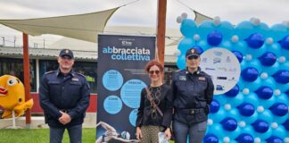 Anche quest’anno, l’1 e il 2 aprile, si tiene la manifestazione a favore dei bambini affetti da autismo: ”Abbracciata collettiva”
