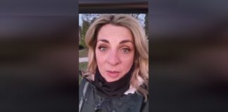 “Mi sembra di essere rinata da qualche giorno: sono stata sommersa da un’ondata di affetto e di accoglienza che mi ha lasciata felice… quando ho scelto di fare coming out non avevo paura… ero serena ma anche molto emozionata… avevo intorno persone a cui volevo a bene”