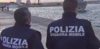Cinque le persone arrestate, negli ultimi giorni, dagli agenti della Squadra Mobile della Questura di Trapani: in particolare, in esecuzione di tre distinti ordini di carcerazione, sono stati rintracciati e condotti in carcere due trapanesi e un cittadino di origini tunisine