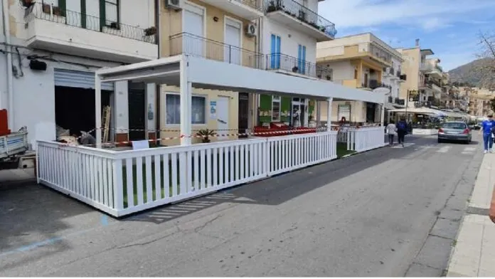 Occupazione demaniale Giardini Naxos