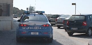 Nella mattinata di venerdì, gli agenti del Commissariato “Ortigia” hanno arrestato un uomo di 67 anni, già noto alle forze dell’ordine, colto nella flagranza del reato di furto con destrezza