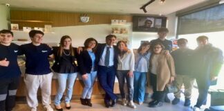 Una giornata con diverse attività ludiche in campo, ma soprattutto all’insegna dell’integrazione valorizzando il ruolo dello sport come strumento di aggregazione e inclusione: oggi l’UOC di Neuropsichiatria Infantile dell’AOU G. Martino di Messina, in sinergia con la Società SSD Camaro 1969, ha promosso un evento, dal titolo “Senti… come io sento” – all’interno dell’ L’Ambiente Stadium di Bisconte