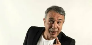 È morto Federico Salvatore, cantautore e cabarettista napoletano. Lo ha annunciato, sui social media, la moglie Flavia D’Alessio. Aveva 63 anni