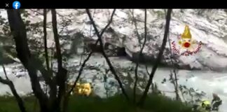 E’ stato ritrovato sott’acqua il corpo della giovane Denise Galatà, la 18enne caduta ieri, martedì 30 maggio, nelle acque del fiume Lao, nel Cosentino, durante un’escursione di rafting con la scuola