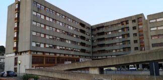 Sette sigle sindacali sul piede di guerra per la convenzione che i vertici di Papardo e Policlinico universitario si starebbero accingendo a sottoscrivere: Uil-Fpl, FISMU, AAROI-EMAC, Cimo, Anaao-Assomed e FVM, attraverso una nota indirizzata al commissario straordinario del Papardo, Alberto Firenze, hanno richiesto una convocazione urgente al fine ai affrontare il delicato tema