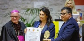 La messinese avv. Silvana Paratore è stata insignita ad Anagni del XXI Premio Nazionale ‘Bonifacio VIII’ per la cultura della pace: riconoscimento assegnato a personalità nazionali ed internazionali che si sono distinte per professionalità, impegno e promozione della dignità della persona umana e per l’essere stati testimoni validi dei valori della Fede, della Speranza e dell’Amore per il prossimo