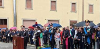 Oggi 12 giugno 2023, nel corso della mattinata, a Messina, all’interno della caserma “A. Bonsignore”, sede del Comando Interregionale Carabinieri “Culqualber”, alla presenza del Comandante Generale dell’Arma dei Carabinieri Generale di Corpo d’Armata Teo Luzi, si è svolta la cerimonia di avvicendamento nell’incarico di Comandante Interregionale tra il Generale di Corpo d’Armata Riccardo Galletta, Vice Comandante Generale dell’Arma dei Carabinieri, e il Generale di Divisione Giovanni Truglio