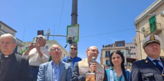 L’assessore alla Cultura Enzo Caruso, in rappresentanza del sindaco Federico Basile, ha presenziato oggi, giovedì 1 giugno, alla cerimonia di deposizione della corona d’alloro al monumento cittadino di Sant’Annibale Maria di Francia