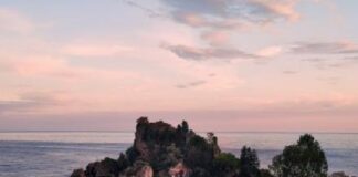 Riapre al pubblico da domani venerdì 23 giugno Isola Bella, il sito di interesse storico, culturale e naturalistico gestito dal Parco archeologico Naxos Taormina, al termine dei periodici lavori di manutenzione ordinaria e straordinaria