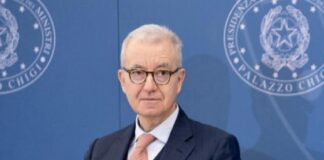 “La scomparsa di Silvio Berlusconi mi addolora profondamente: Sono sinceramente vicino ai familiari, alla comunità di Forza Italia, e a quanti gli hanno voluto bene”