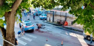 Quando erano circa le 04.30 della odierna notte a Messina, in via Catania ad angolo con la via Salandra, un cavallo agganciato ad un calesse ha terminato il suo tragitto andando a urtare un cartellone pubblicitario, all’altezza dell’ex Gil