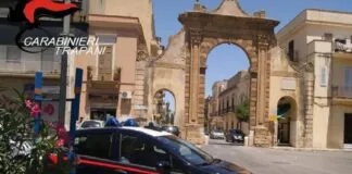 Una ladra denunciata mentre rovista all’interno di un appartamento: a fermarla appena in tempo i carabinieri della compagnia di Castelvetrano