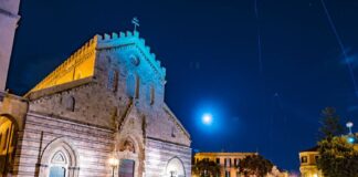 Arriva una nuova ordinanza del sindaco Basile, dopo quella di appena un mese fa, sulla movida estiva con una stretta sugli orari della musica