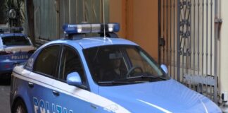 Gli investigatori della Polizia di Stato del commissariato Prati, a seguito di approfondite indagini coordinate dalla Procura della Repubblica di Roma, hanno proceduto all’esecuzione di un’ordinanza di applicazione della misura cautelare in carcere, emessa dal Giudice per le Indagini Preliminari presso il Tribunale di Roma, nei confronti di 2 georgiani ed 1 lettone, di 33 anni il primo e 32 gli altri, gravemente indiziati del reato di furto in abitazione aggravato in concorso
