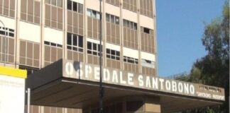 È stato denunciato per lesioni colpose aggravate dalla squadra mobile di Napoli e dal magistrato di turno della Procura di Nola l’uomo che ieri ha ferito con un colpo di pistola, partito accidentalmente, il nipote di un anno e mezzo a Pomigliano d’Arco, in provincia di Napoli