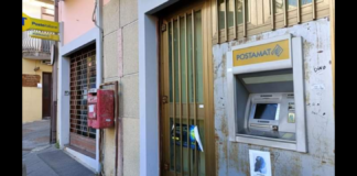 «Il mancato funzionamento fuori dal normale orario di sportello della cassa automatica annessa all’ufficio postale di Castanea comporta innumerevoli disagi ai tanti anziani della frazione»