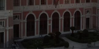 Il Decano dell’Università di Messina, prof. Letterio Bonina, professore ordinario di Virologia, con una lettera inviata ai colleghi, annuncia di aver indicato la data delle elezioni per il nuovo Rettore dell’Ateneo ed accusa l’attuale Rettore Salvatore Cuzzocrea e il direttore amministrativo di non aver dato corso al decreto, ecco il contenuto integrale della lettera: “Cari colleghi, quale Decano dell’Università degli Studi di Messina desidero informarvi di avere trasmesso agli uffici competenti il decreto di indizione delle elezioni a Rettore per il sessennio 2024-2030, che trovate in allegato alla presente… il calendario elettorale indicato è il seguente… 29 settembre 2023, primo turno elettorale; 06 ottobre, secondo turno; 13 ottobre 2023, ballottaggio… ho ritenuto che i tempi fossero quelli appropriati poiché, nelle ultime settimane, ero stato ripetutamente sollecitato da numerosi esponenti del corpo elettorale, tra colleghi docenti, unità del personale tecnico amministrativo e studenti”